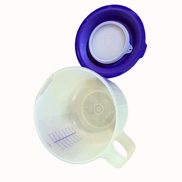 Vintage Tupperware Mix-N-Stir Measuring Bowl 8 Cup Measure Mix Store Ingredients - Picture 10 of 13